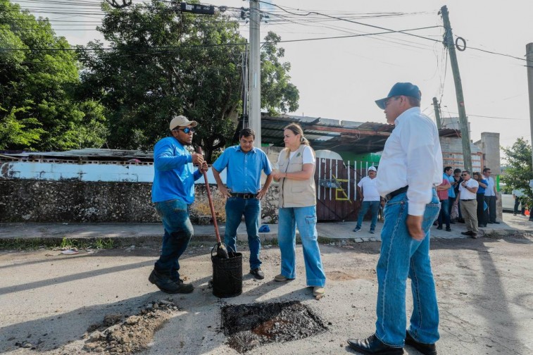 Avanza Ayuntamiento en operativo para mejorar las calles de Mérida