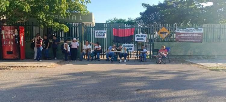 CIERRE TOTAL EN LA UTM POR PARO MAGISTERIAL EN YUCATÁN