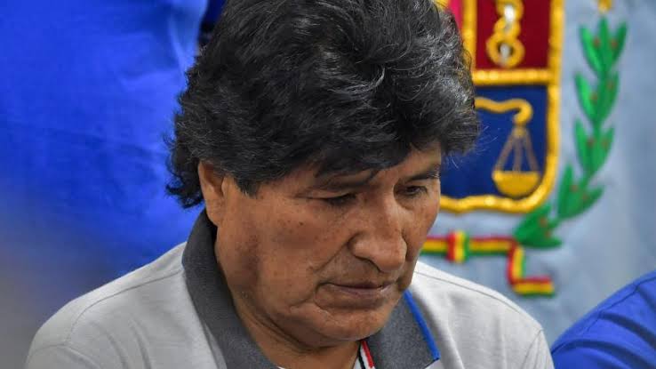 Evo Morales Denuncia Ataque Armado Contra su Vehículo