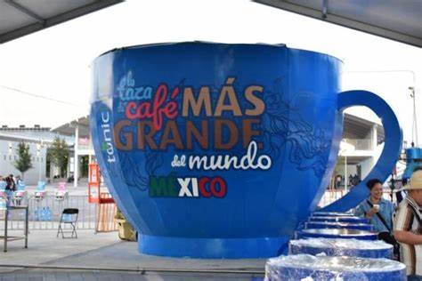 Guanajuato rompe el Récord Guinness de la taza de café más grande del mundo