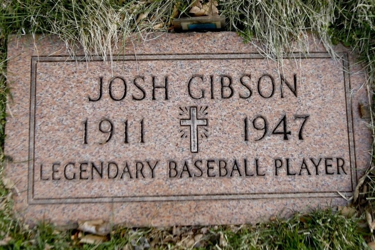 Josh Gibson, nuevo líder histórico de bateo y slugging en las Mayores