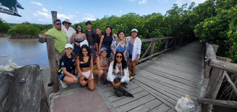 La Fundación de Parques y Museos recibe a universitarios de Cancún en Punta Sur