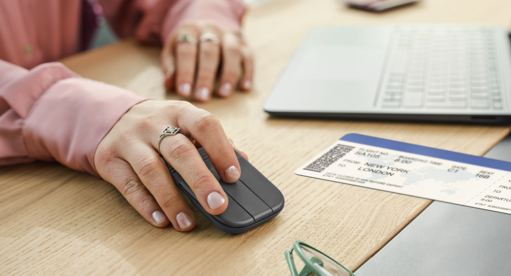 Logitech lanza su primer mouse plegable para trabajar desde cualquier lugar