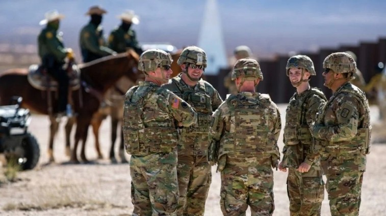 MIGRANTES ENFRENTAN NUEVOS CARGOS POR INGRESAR A ZONA MILITAR EN NUEVO MÉXICO
