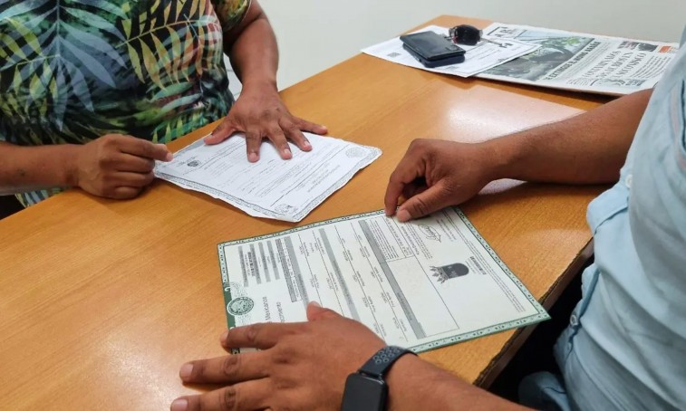 MUJER ES VINCULADA A PROCESO EN YUCATÁN POR USAR ACTA DE NACIMIENTO FALSA EN TRÁMITE OFICIAL