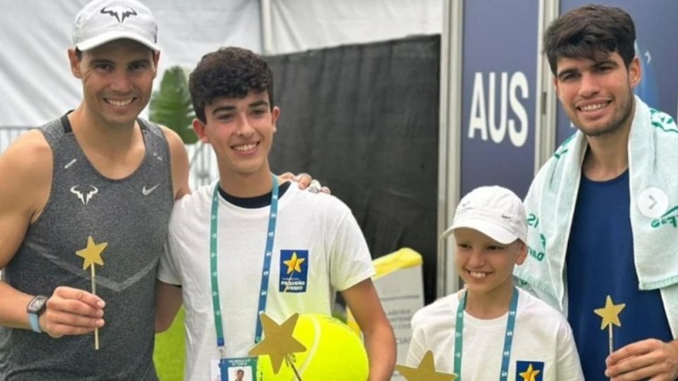 RAFAEL NADAL CUMPLE EL SUEÑO DE DOS NIÑOS ENFERMOS ANTES DE SU RETIRO EN LA COPA DAVIS