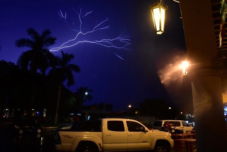 Seproci, Semar y DIF Campeche coordinan acciones de prevención ante temporada de huracanes
